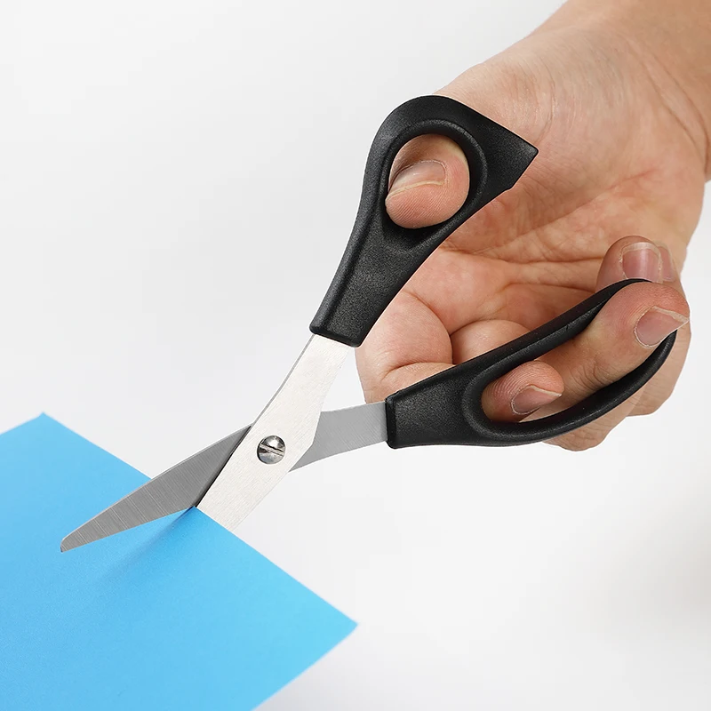 Ribbon cutting scissors