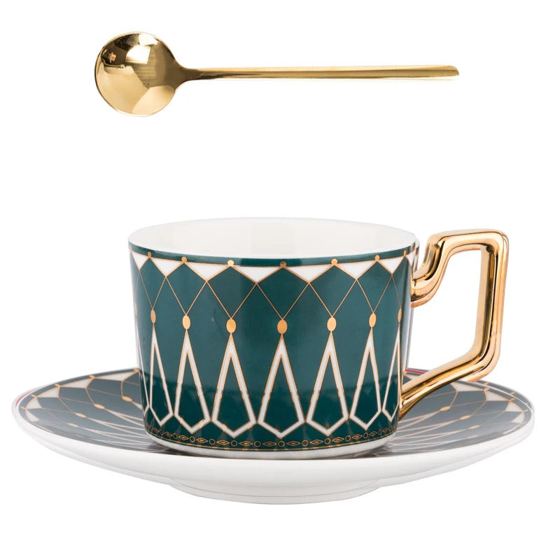 220cc Luxury Floral Elegant Porcelain Tea Set Turkish Design Style Gold-Accented Cup and Saucer for Tea or Coffee