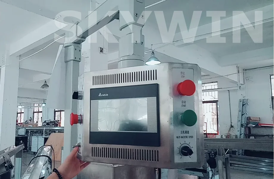 Full Automatically High Productivity One Lane Sandwich Biscuit Machine