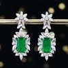 Pendiente de diamantes con esmeralda natural