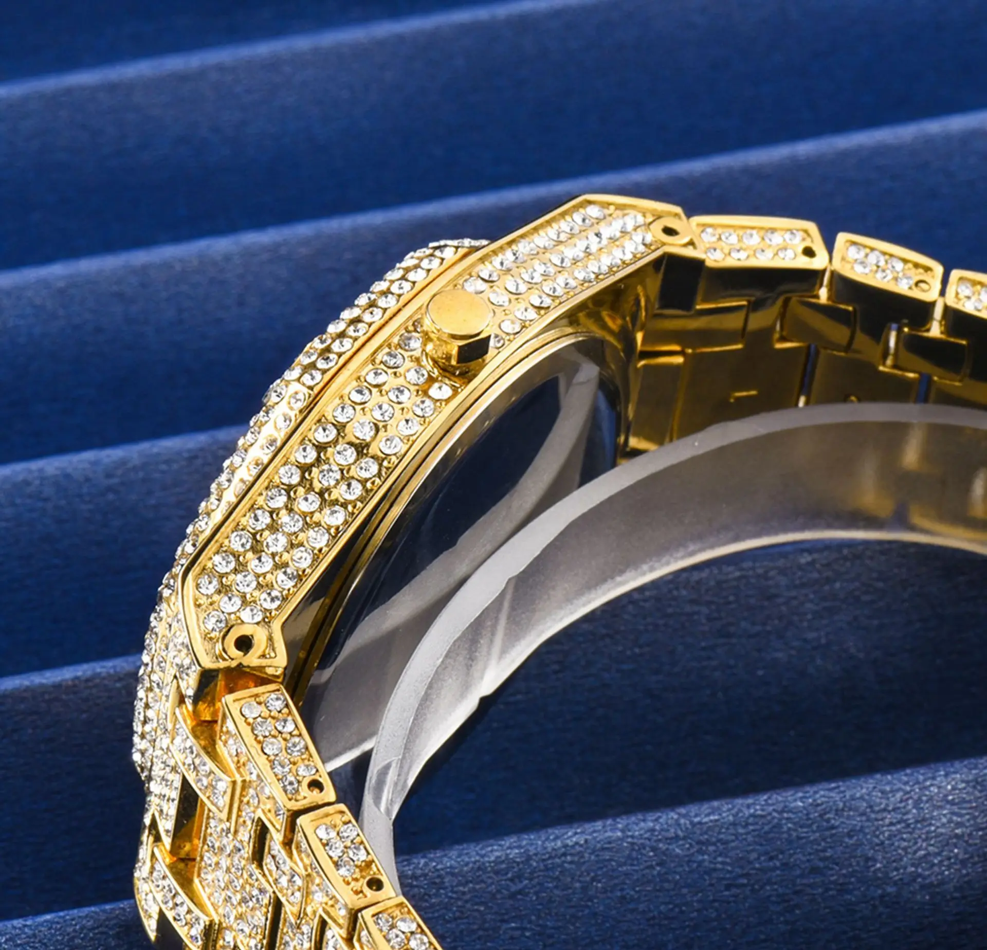 Free Crane Gold Watch 2022 Iced Out Diamond Watch - Hip Hop FC Free Crane Watch main image 2