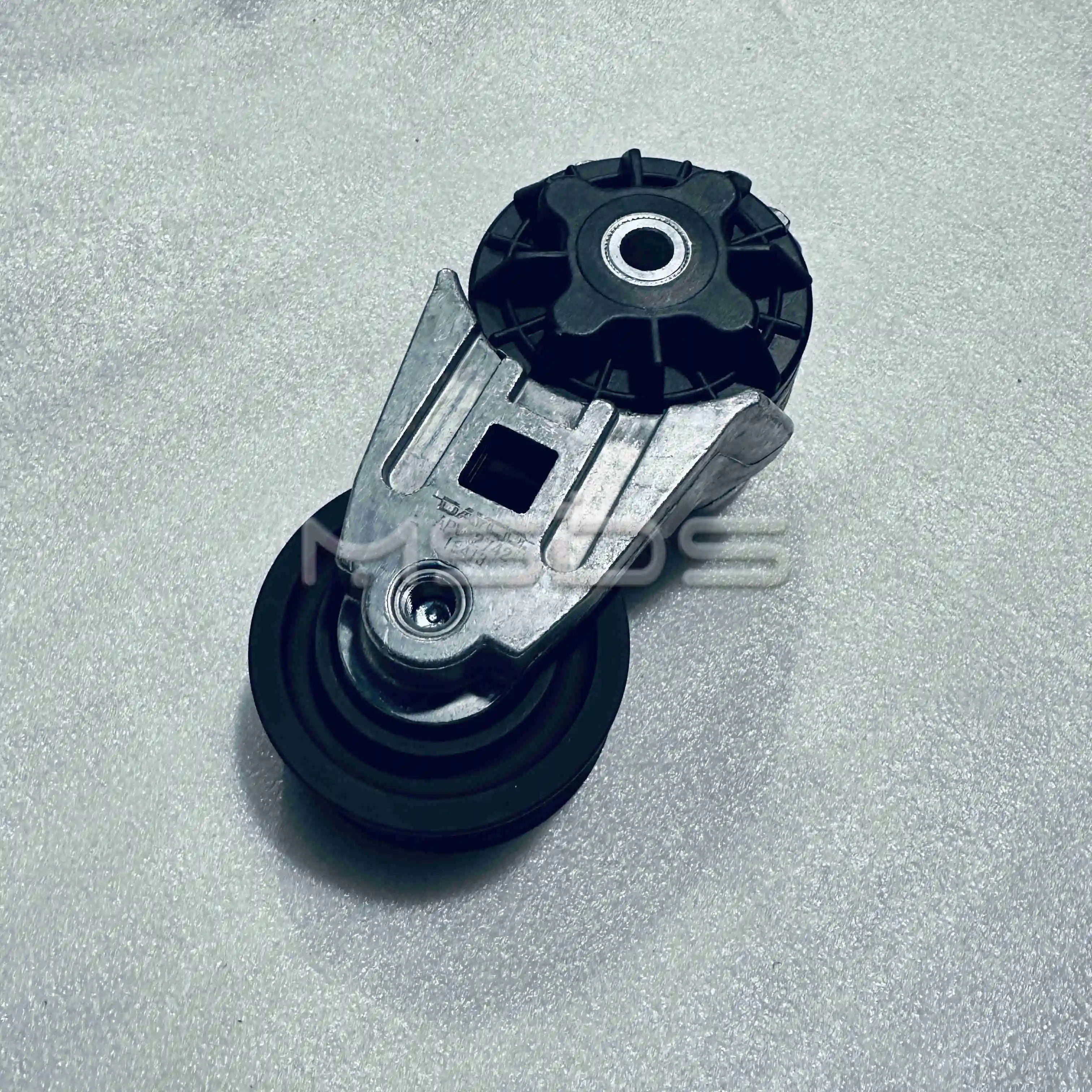 6BT Cummins Engine Parts Belt Tensioner 3936210 3914854 3973827  