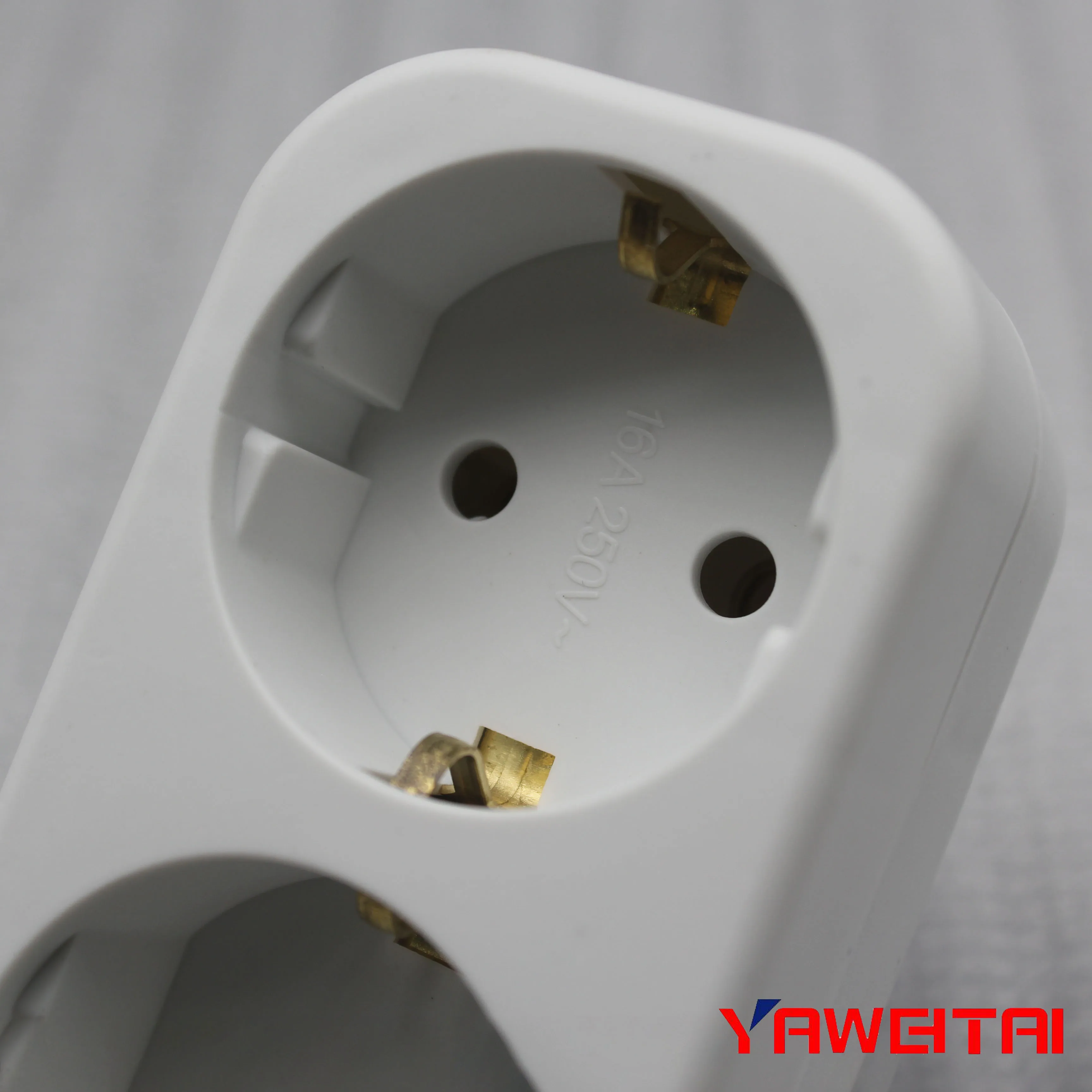 YW-7382 European Power Wall Socket Switch 1to 2 Schuko Socket Plug EU Travel Adapter With Earthing
