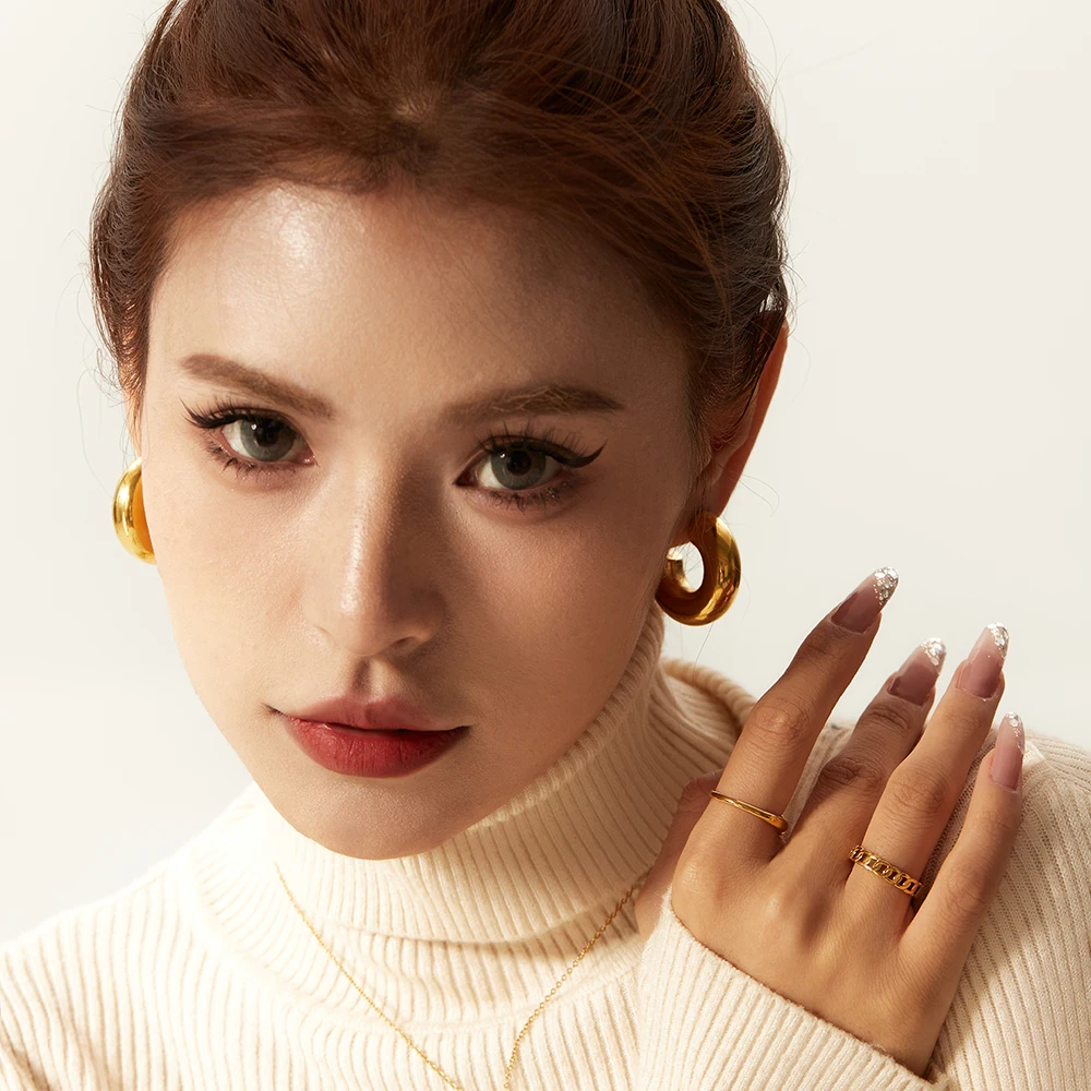 Everyday 18k Gold Plated Stainless Steel Chunky Hoop Earrings Minimal