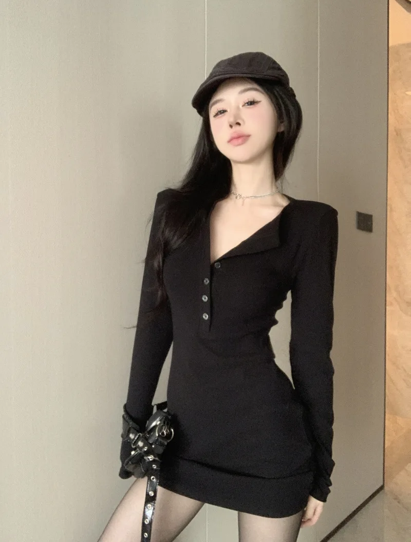 New Black Long Sleeved Base Dress With Tight Fitting Short Skirt For Women Fashion Dresses