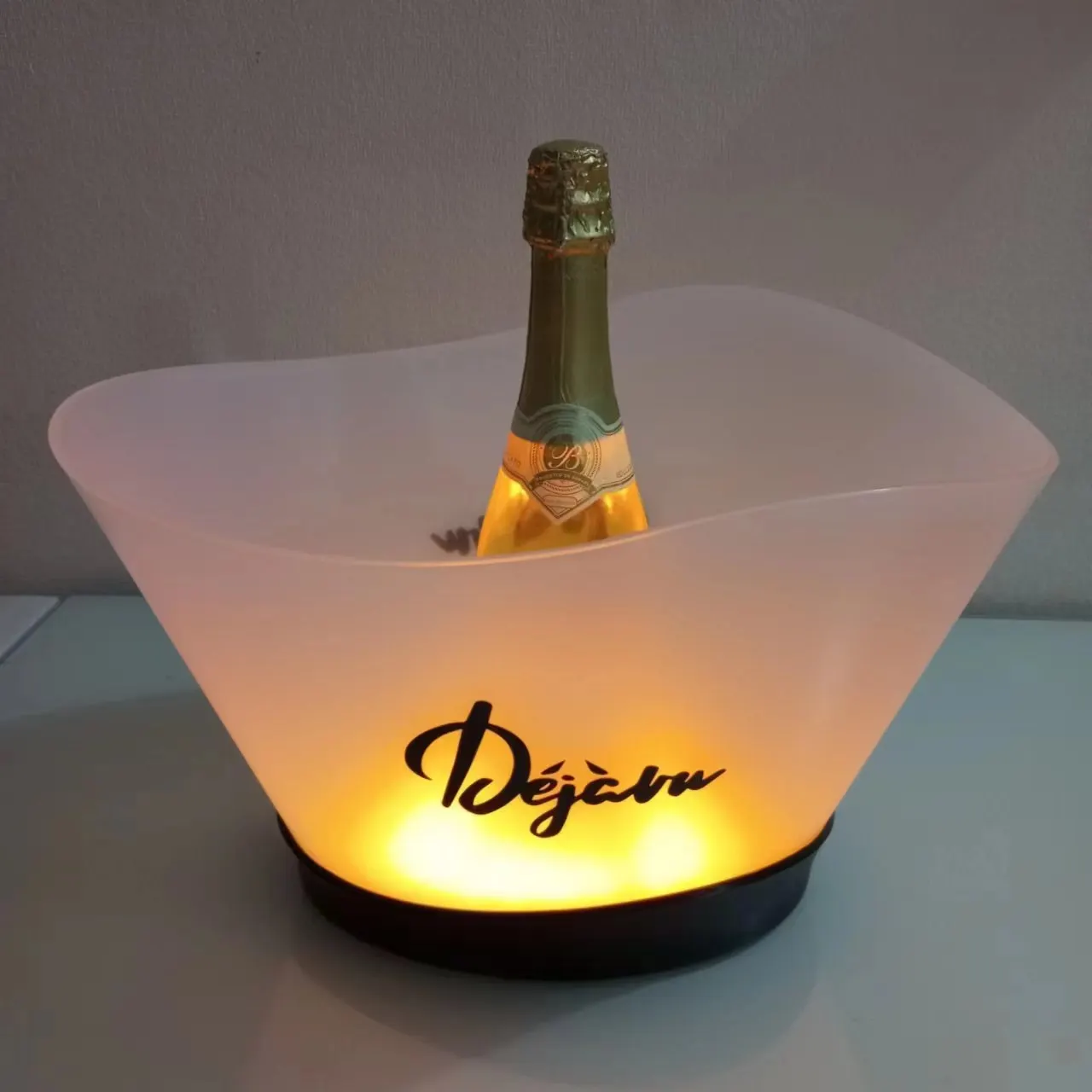 Luminous ice bucket plastic large ice wine frame led champagne bucket luminous beer bucket bar for night club