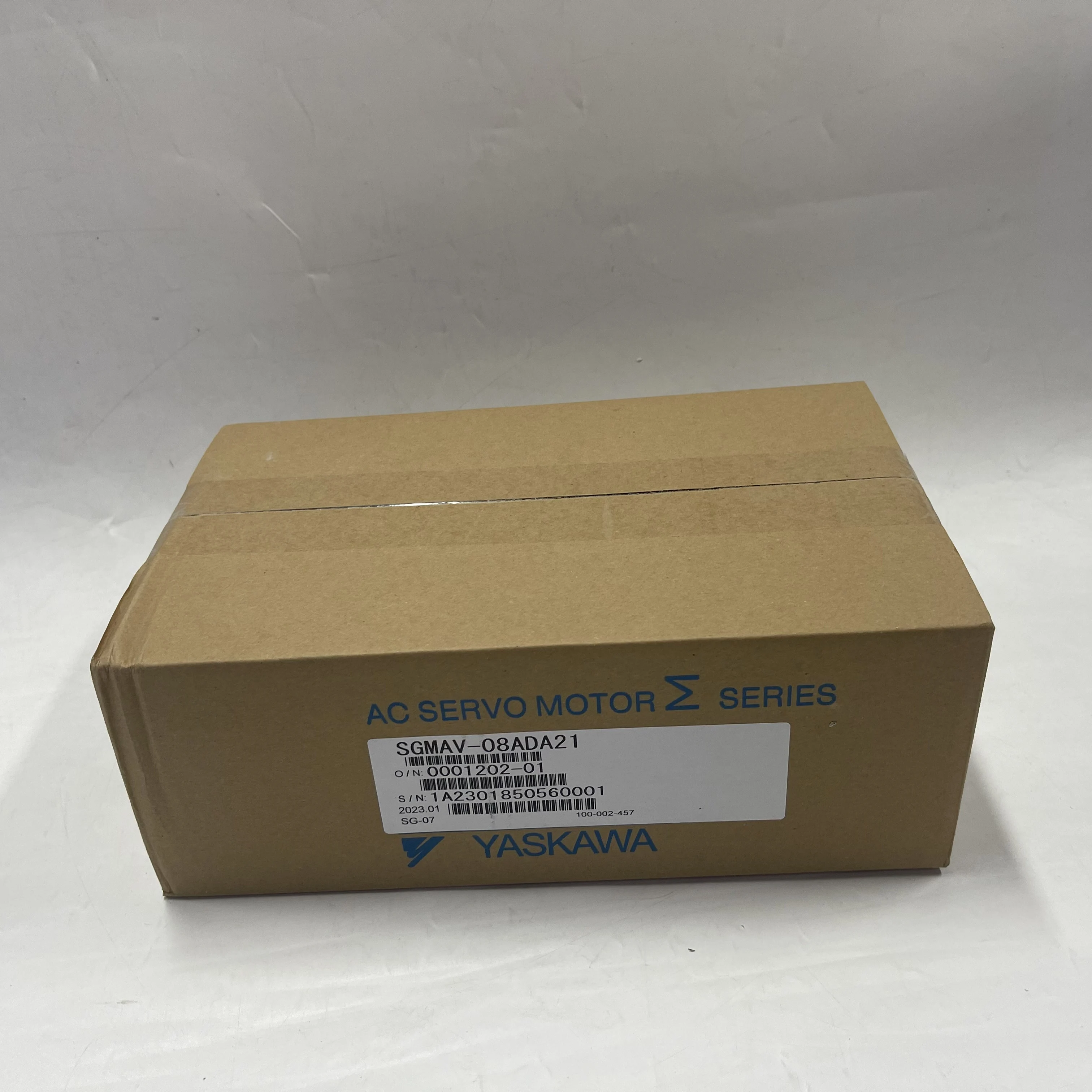 Yaskawa AC Servo Motor SGMAV-08ADA21 Yaskawa AC Servo Motor SGMAV-08ADA21