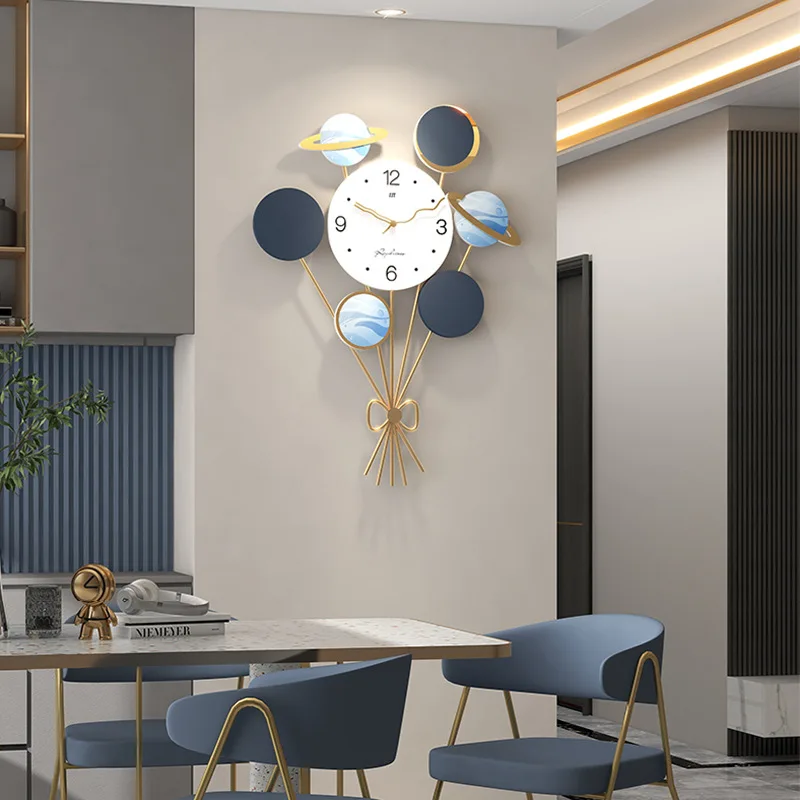 Wholesale Forhorloge Oversized Balloon Shape Metal Wall Clock Home Decor Watch Wall Clock Hanging Art Muralereloj De Pared