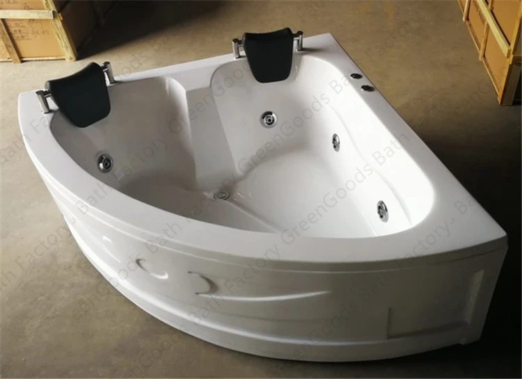 CE Hotel Dealer European Style Heart Shaped 150cm Big Size Skirt Bath Spa Double Whirlpool Bathtub for Couple in the Corner