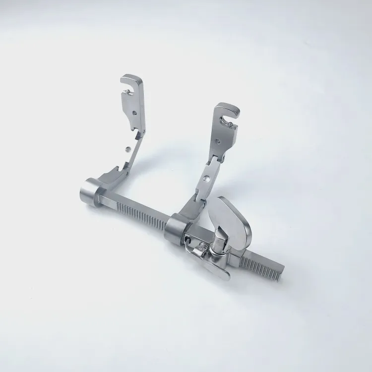 Retractor Details