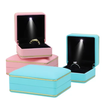 Factory Custom high quality baking lacquer pink ring pendant necklace box LED with light jewelry packaging box