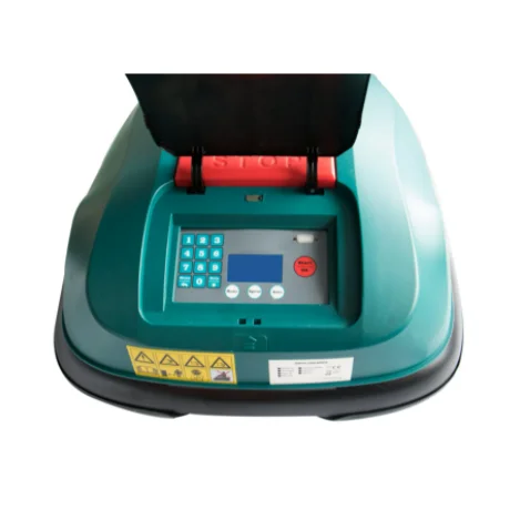 Садовая автоматическая роботизированная газонокосилка на батарейках с дистанционным