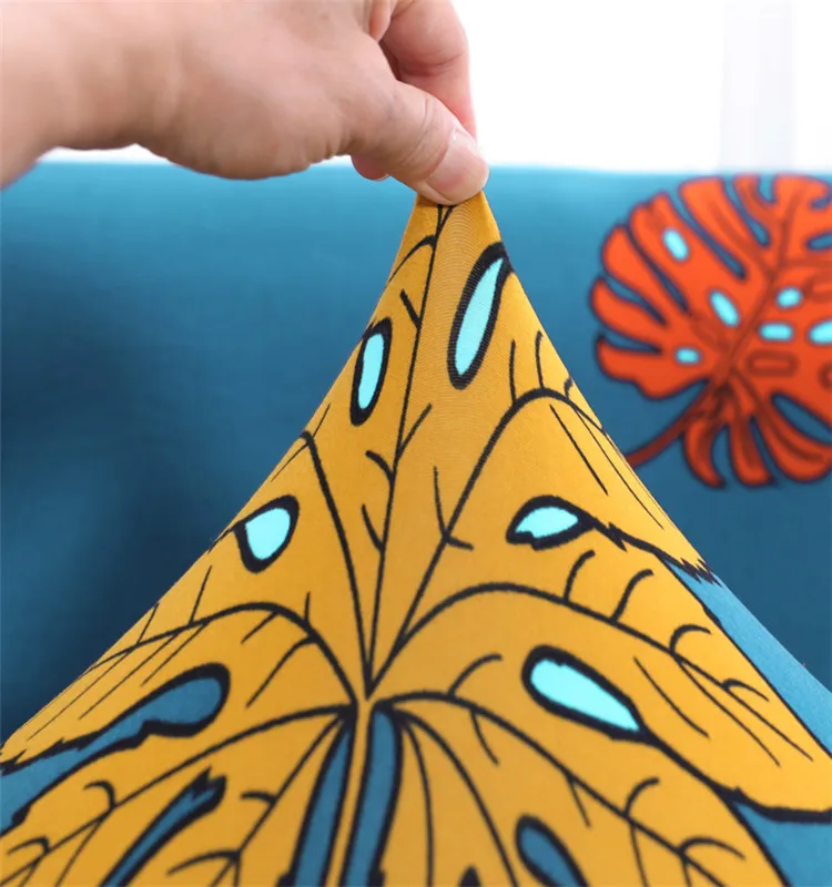 В наличии эластичный растягивающийся чехол для дивана жаккардовый