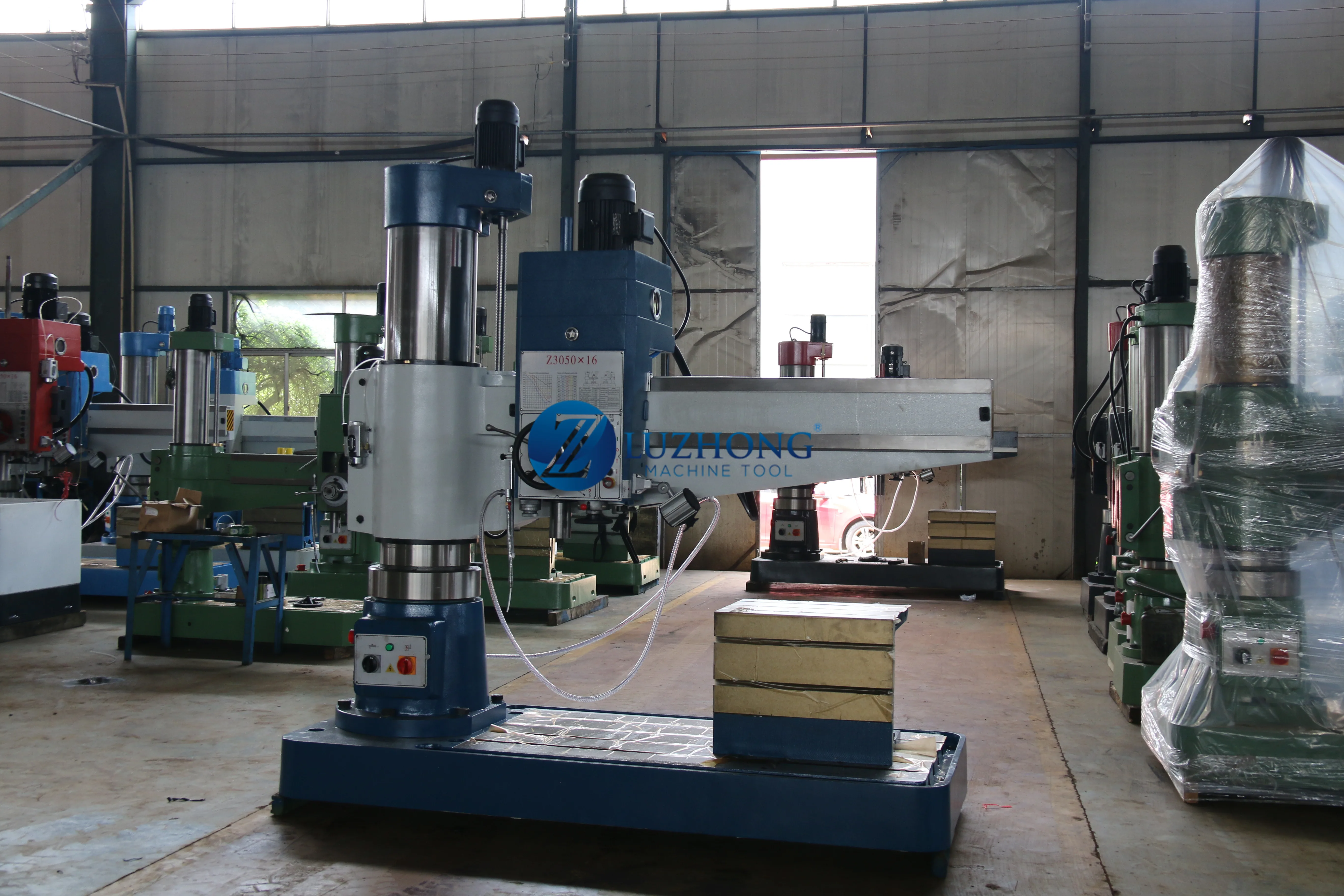 LUZHONG Z3035*10 Variable Speed Radial Drilling Machine New Mechanical Model with Competitive Price for Manufacturing Plant