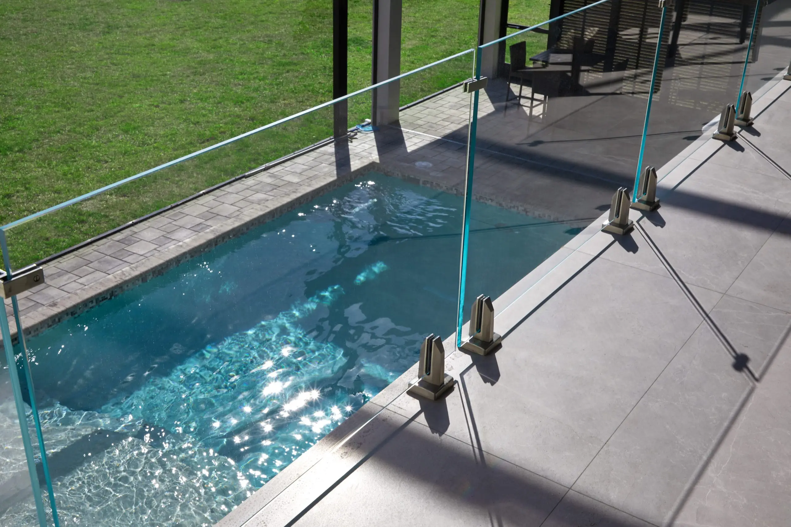 Outdoor Swimming Pool Glass Railing Stainless Steel Spigot Balustrade Modern Design Railings From China supplier