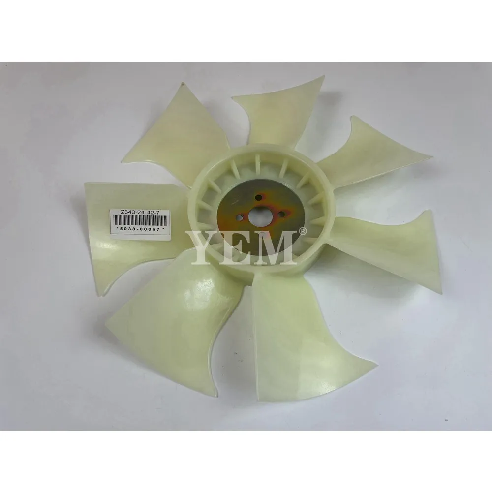 Cooling Fan 17510-74110 for Kubota D1305 D1105 Engine 2