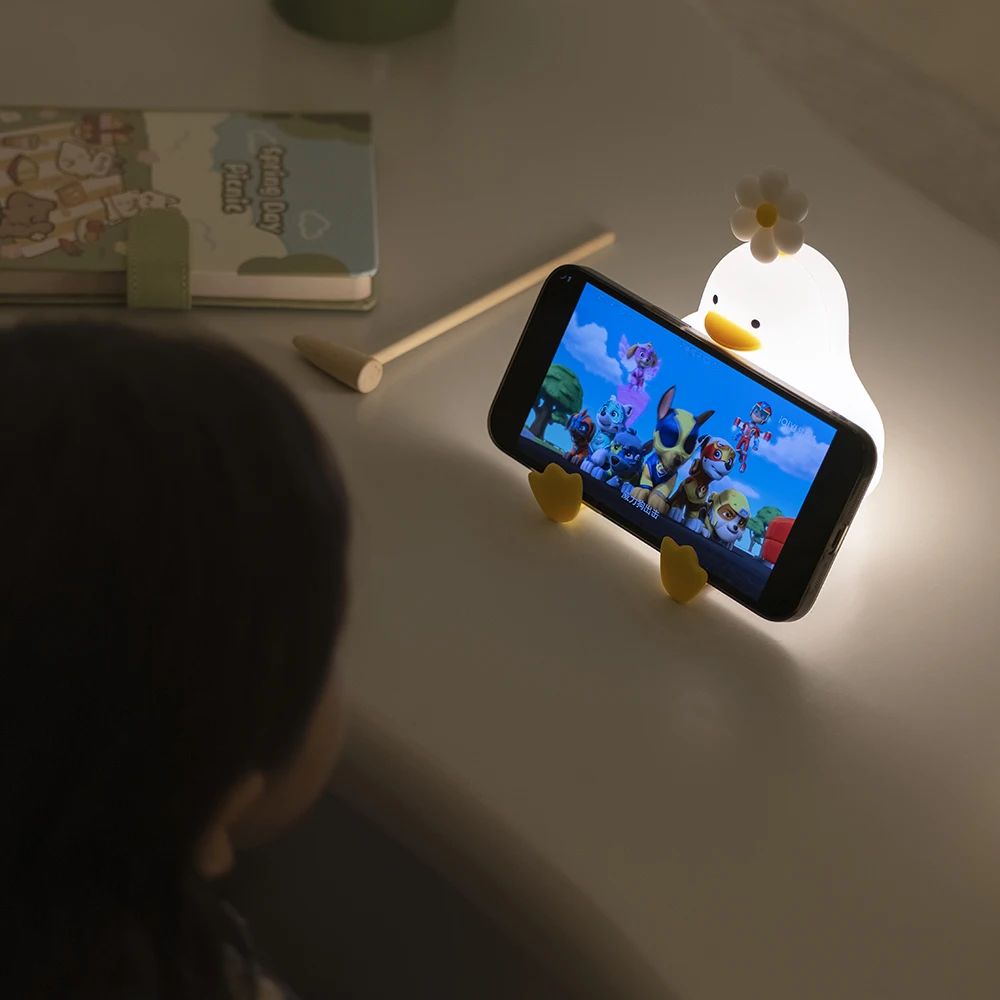 USB Rechargeable LED Silicone New Design Night Lamp Flower Duck New Fashion Soft Nursery Night Light Bedside Light for Kids