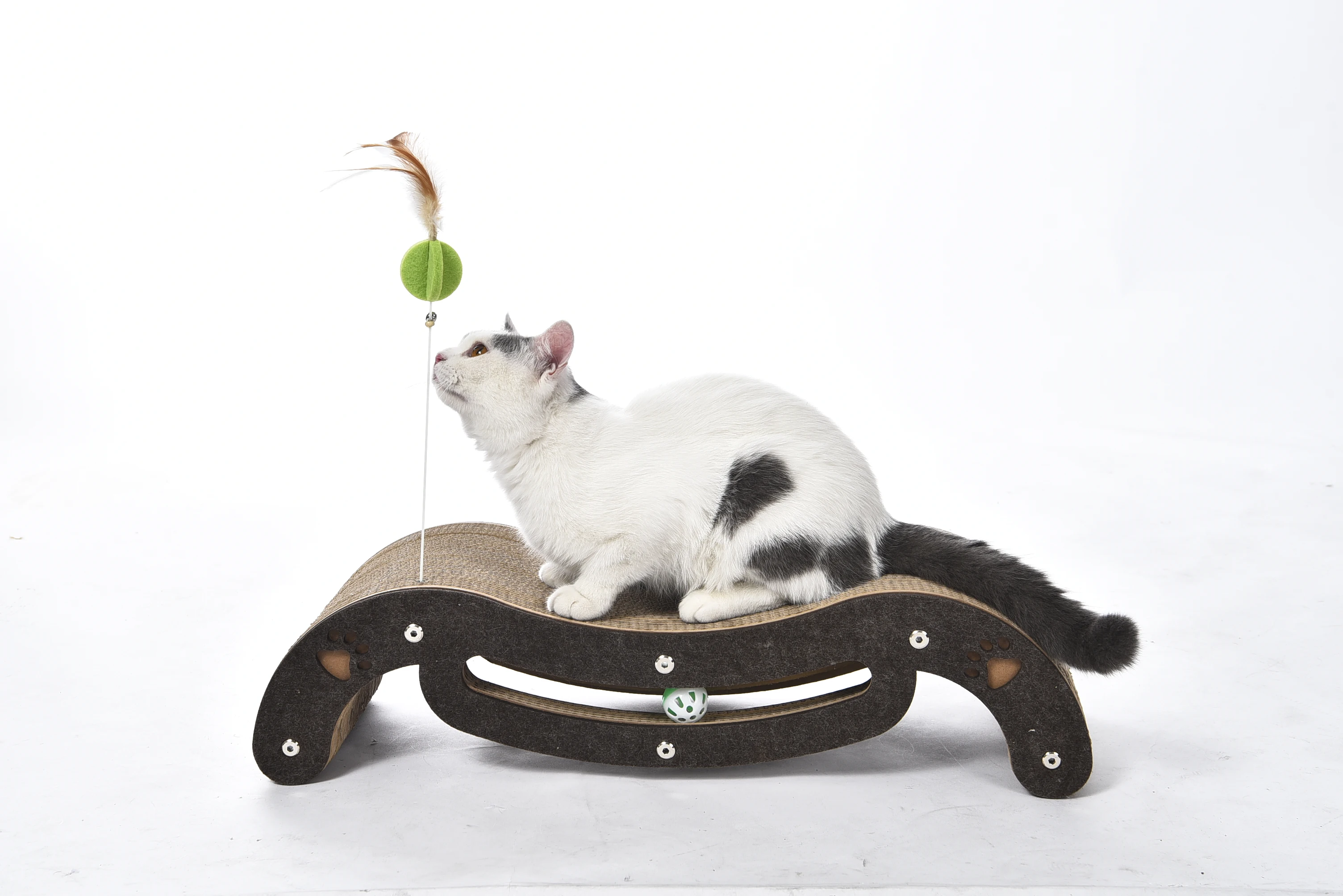 Когтеточная чесалка коричневого цвета, размер 68,5x24x18 см