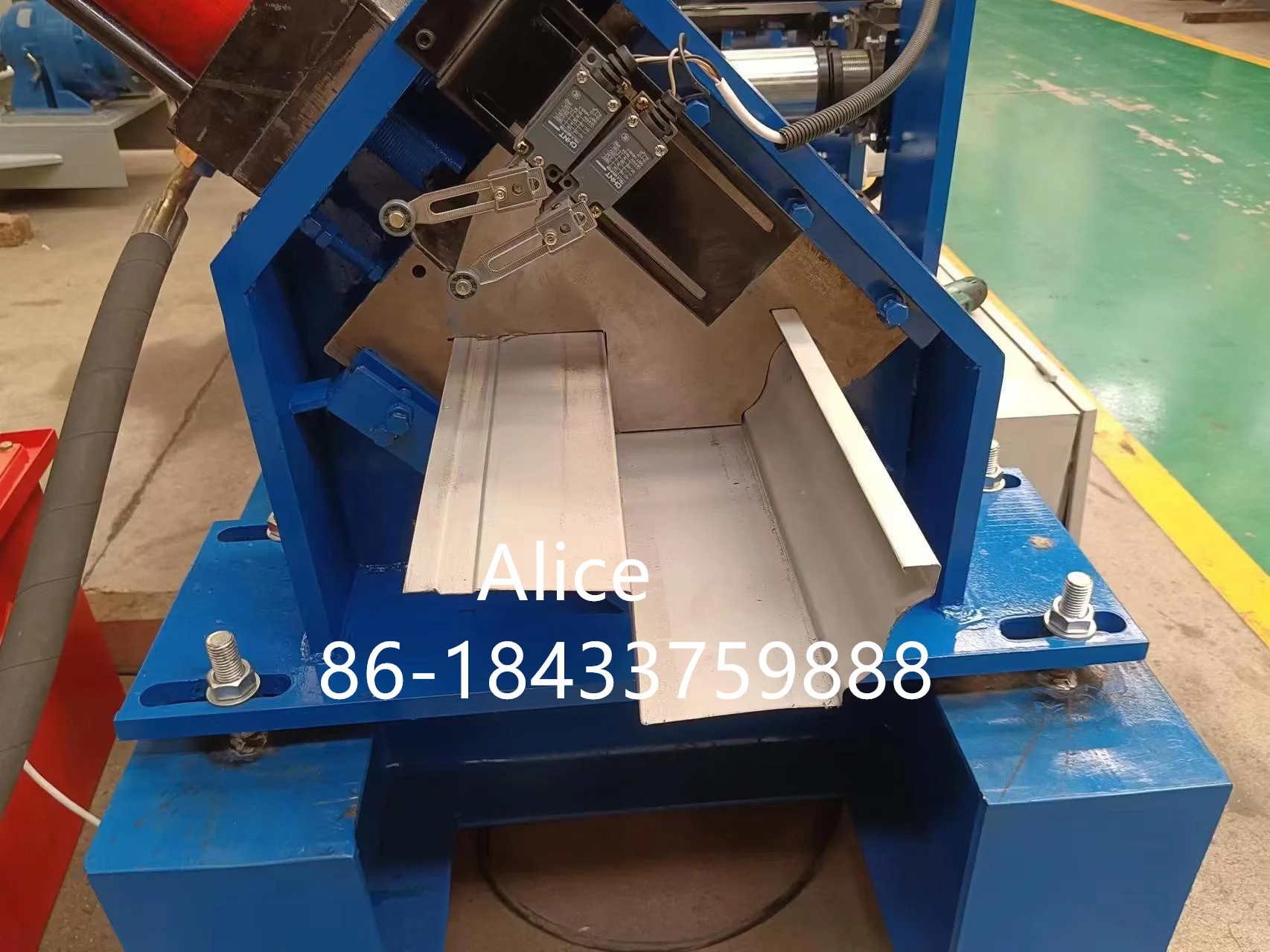 Gutter Machine Portable Roll Form Mobile Gutter Channel Roll Forming Machine Rain Gutter Sink Roll Forming Machine