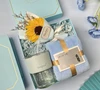 Tazza + asciugamano (35*75 cm) + decorazione bouquet (blu)