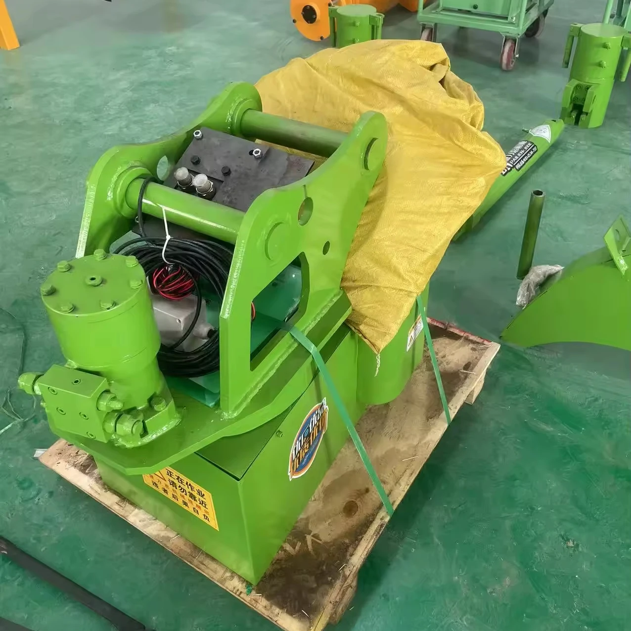 Excavator Stone Saws for Cutting Concrete and Stones
