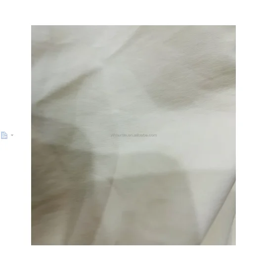 Он состоит из низкой эластичные шелковые нити 100%