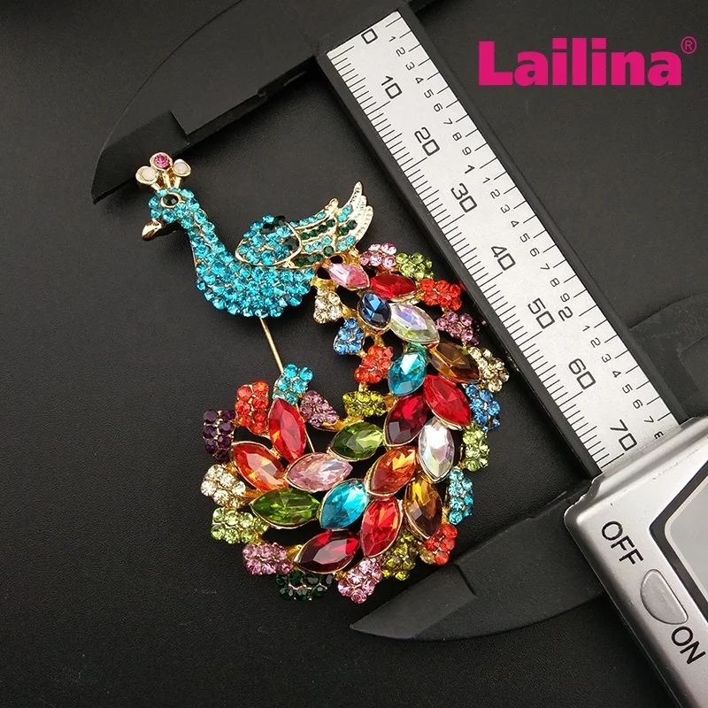 Stylish and Elegant Colored Rhinestone Peacock Brooch Pins Animal Brooches for Women Wedding Party Costume Jewelry