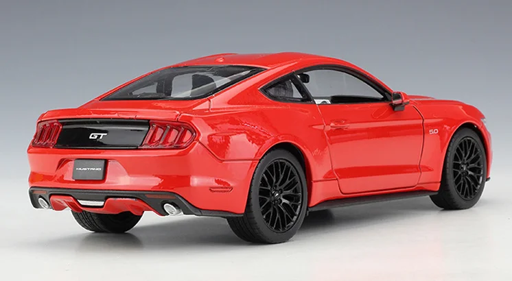 Ford Mustang GT rouge 2015 1/24