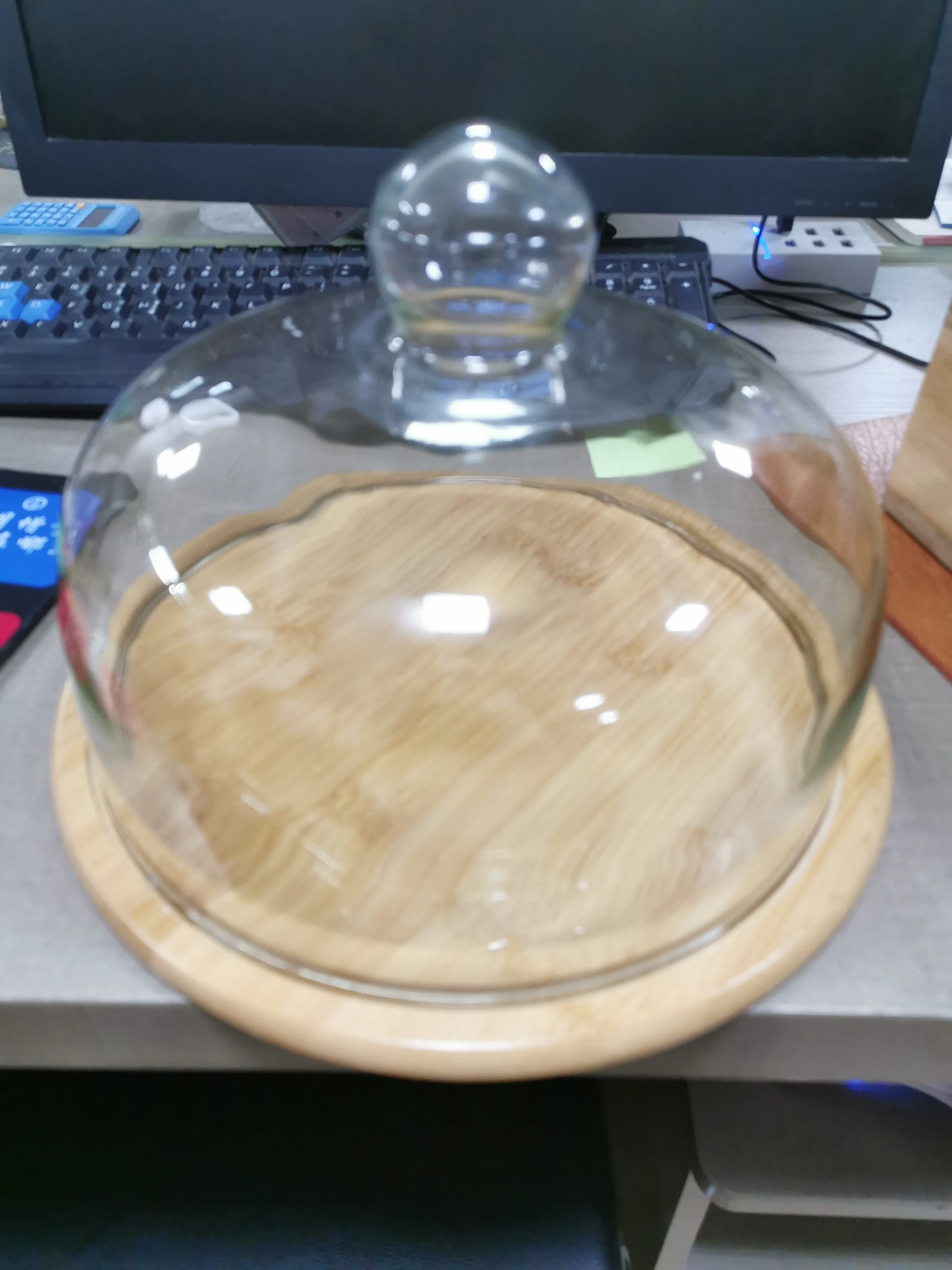 Creative Transparent Dustproof Cake Glass Cover Food Cover Cake Pan Glass Cover With Bamboo Tray