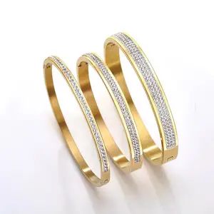OEM Classic 18k Gold Tennis Embed Cubic Zircon Bracelet for Women Stainless Steel Wrist Bangle for Birthday Fashionable Bangl