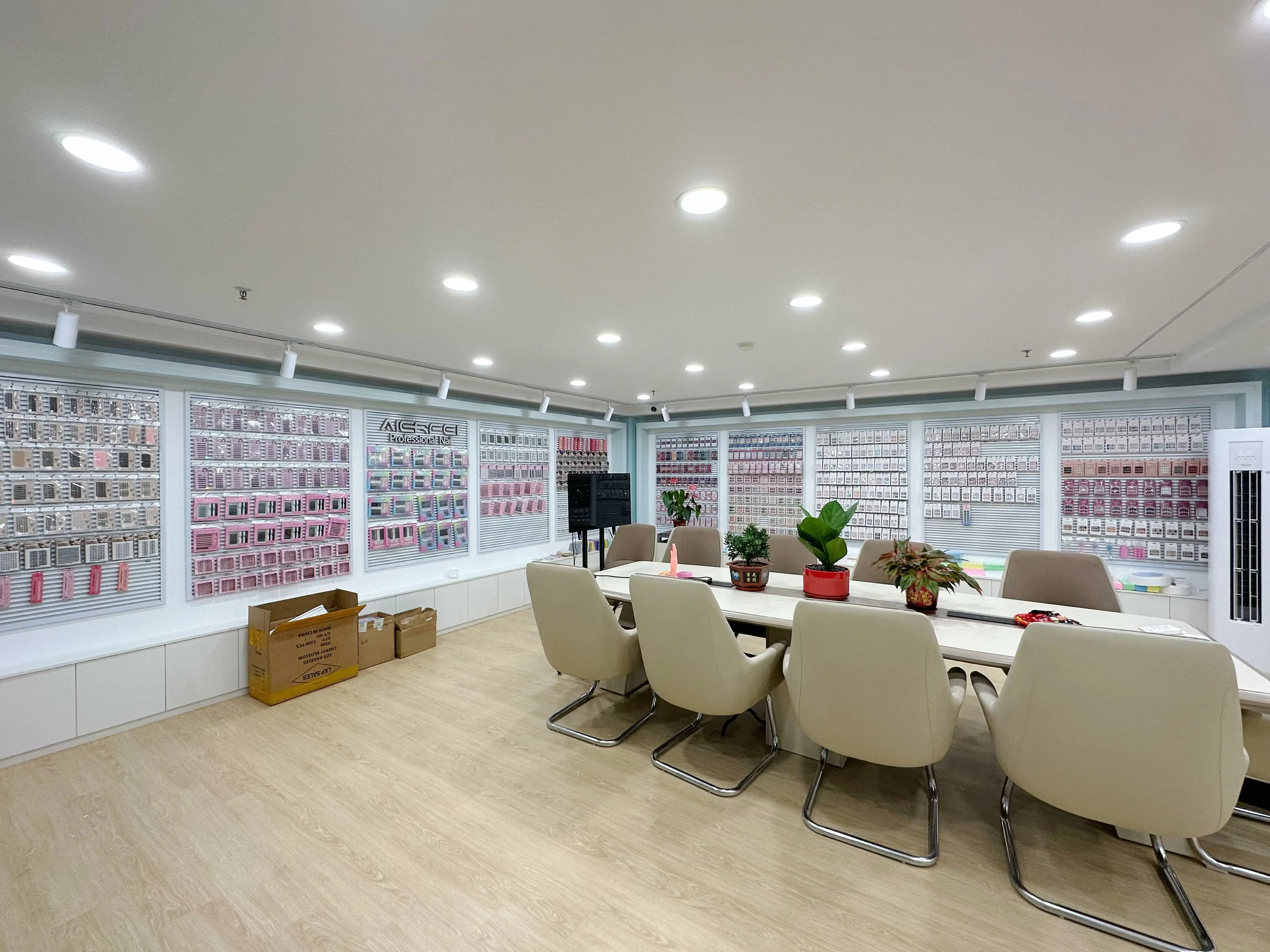 Guangzhou Aifeier Cosmetic Co., Ltd.