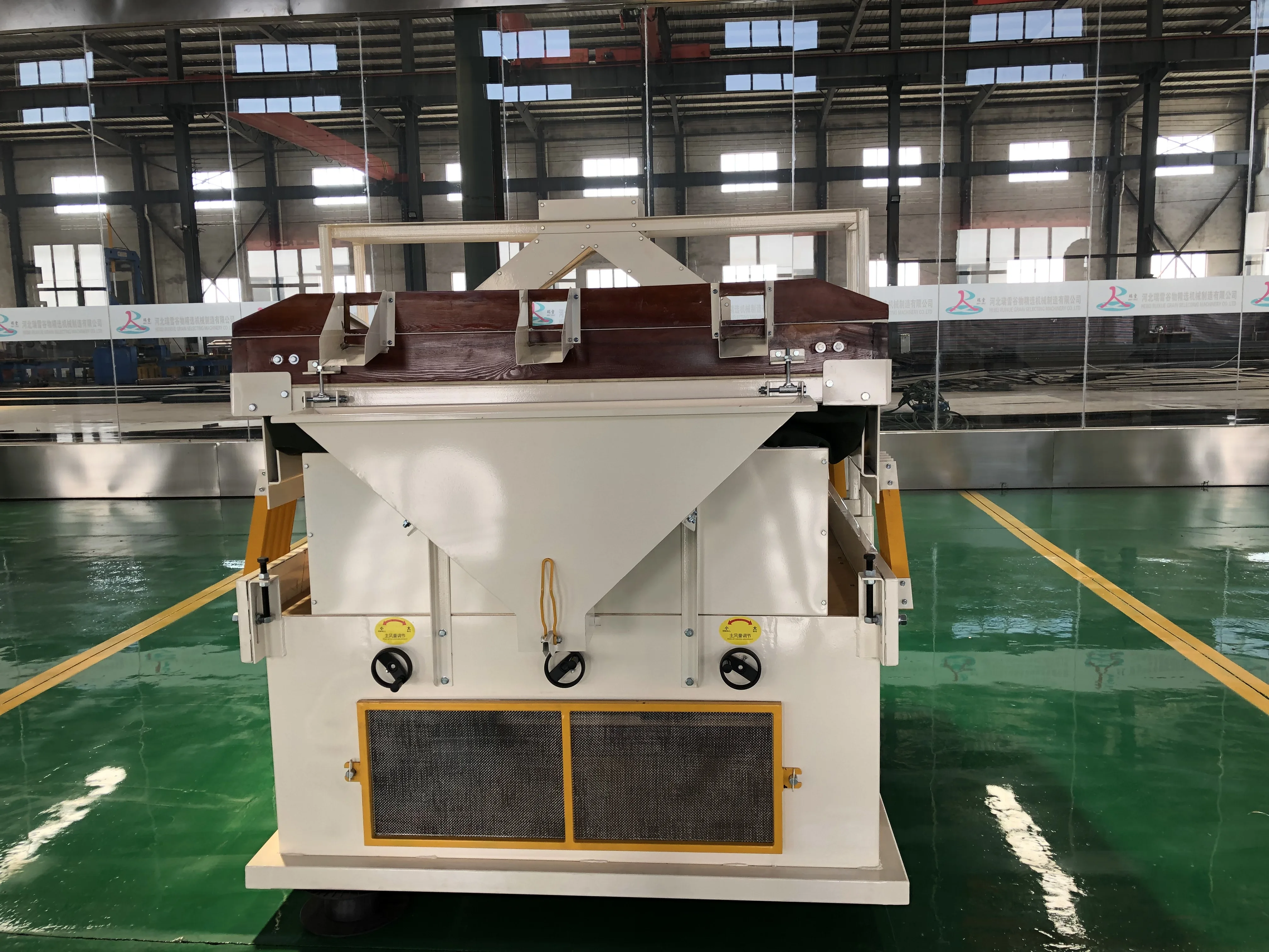 Stone Picker Removing Machine for Cleaning Seed Grain Beans