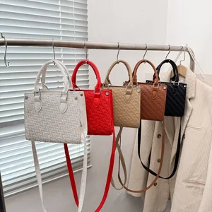 Senior Sense Texture Handbag Women All Take Leisure Commuting Work Shoulder Crossbody Bag Tide