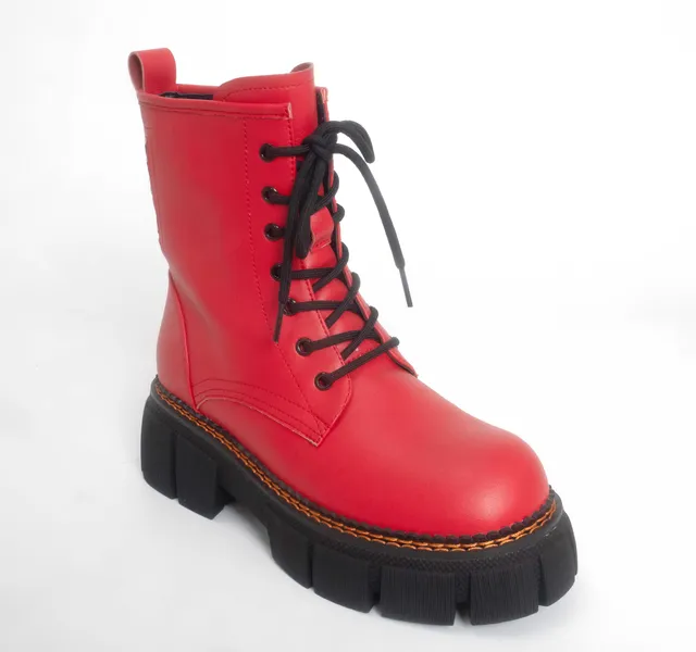 YZY wholesale OEM Women RedPU leather Lace-up ankle Martin Boots