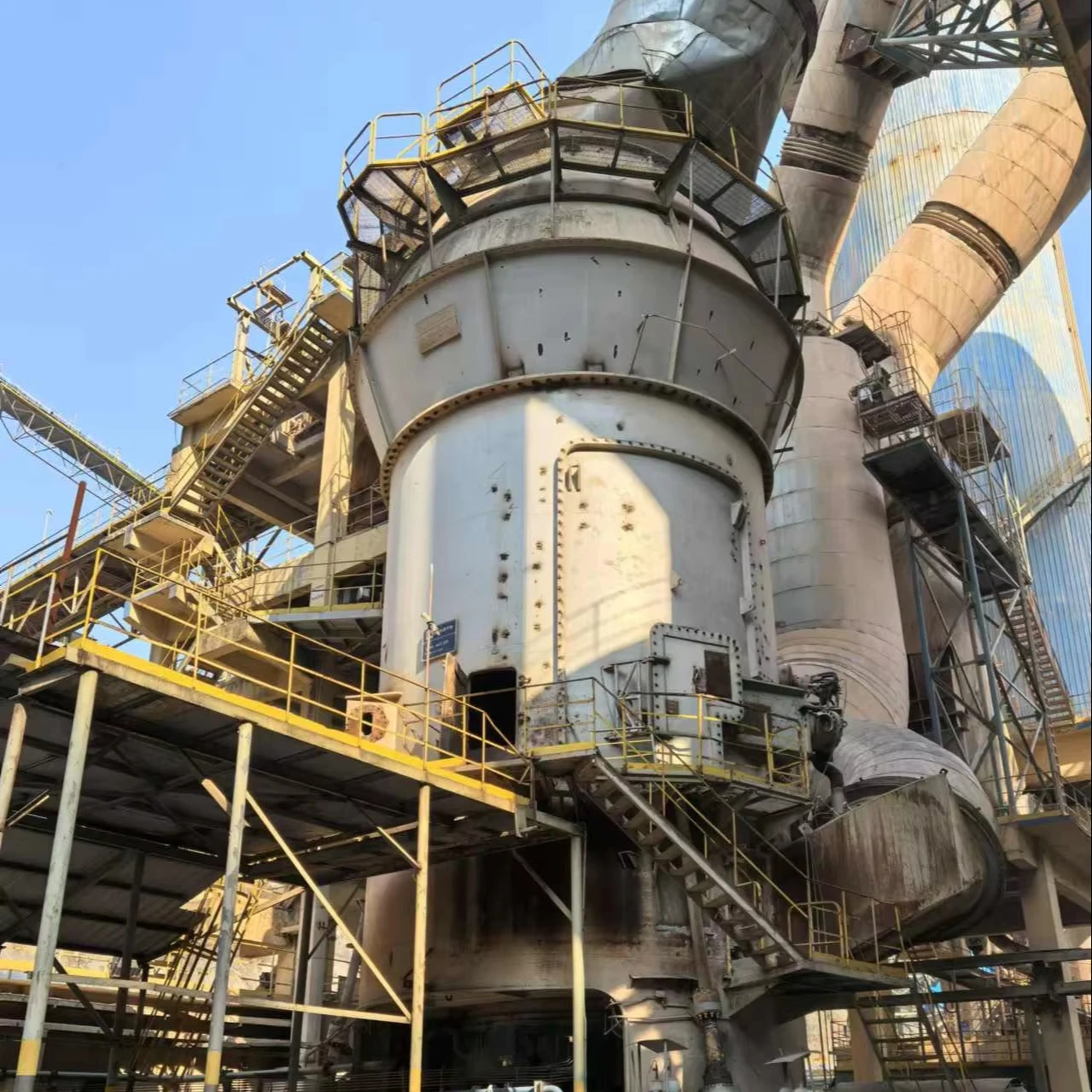 Clinker Production Line with RVR-LVT50 Vertical Mill + 5.1M Diameter Kiln