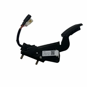 Dongfeng Commercial Vehicle Accessories New Electronic Accelerator Pedal Assembly 1108010-C0104 Electronic Throttle