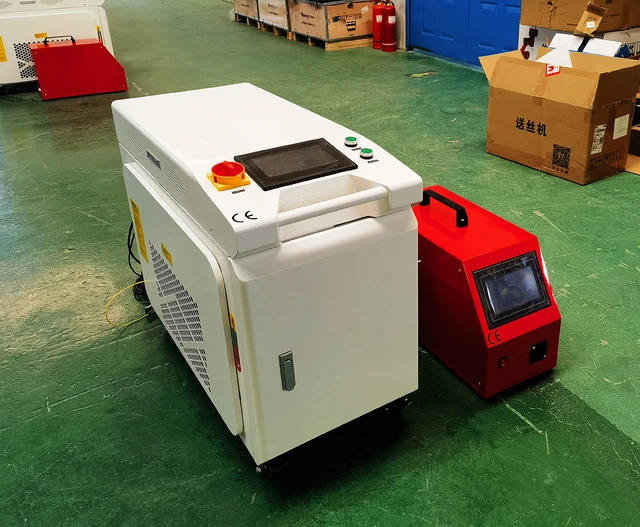 BOAO Portable Battery Laser Welder 5 in 1 Weld Cut Clean 1000w 1500w 3000w Handheld Fiber Laser Welding Machine for Metals Steel