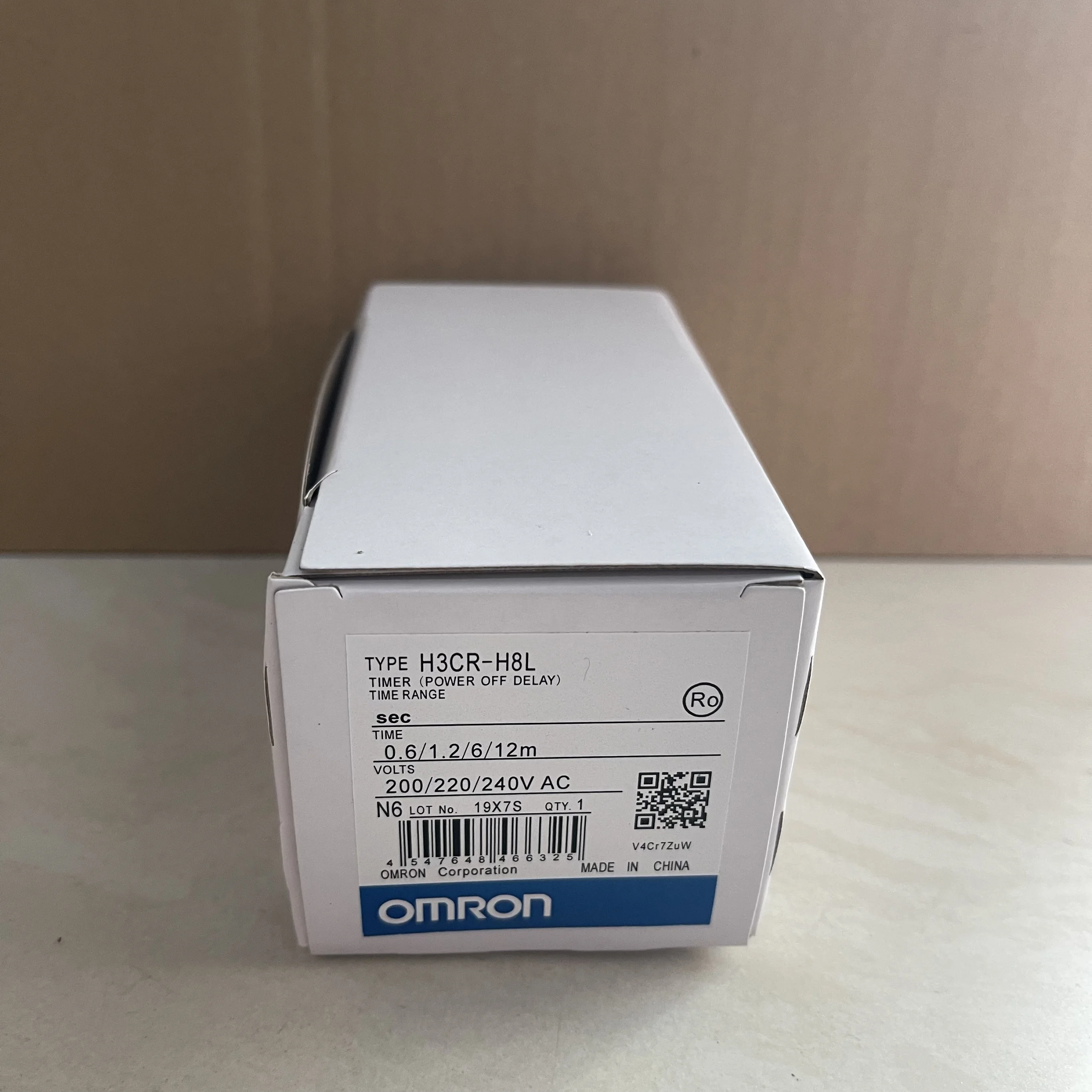 Omron Timer Power Off Delay  H3CR-H8L