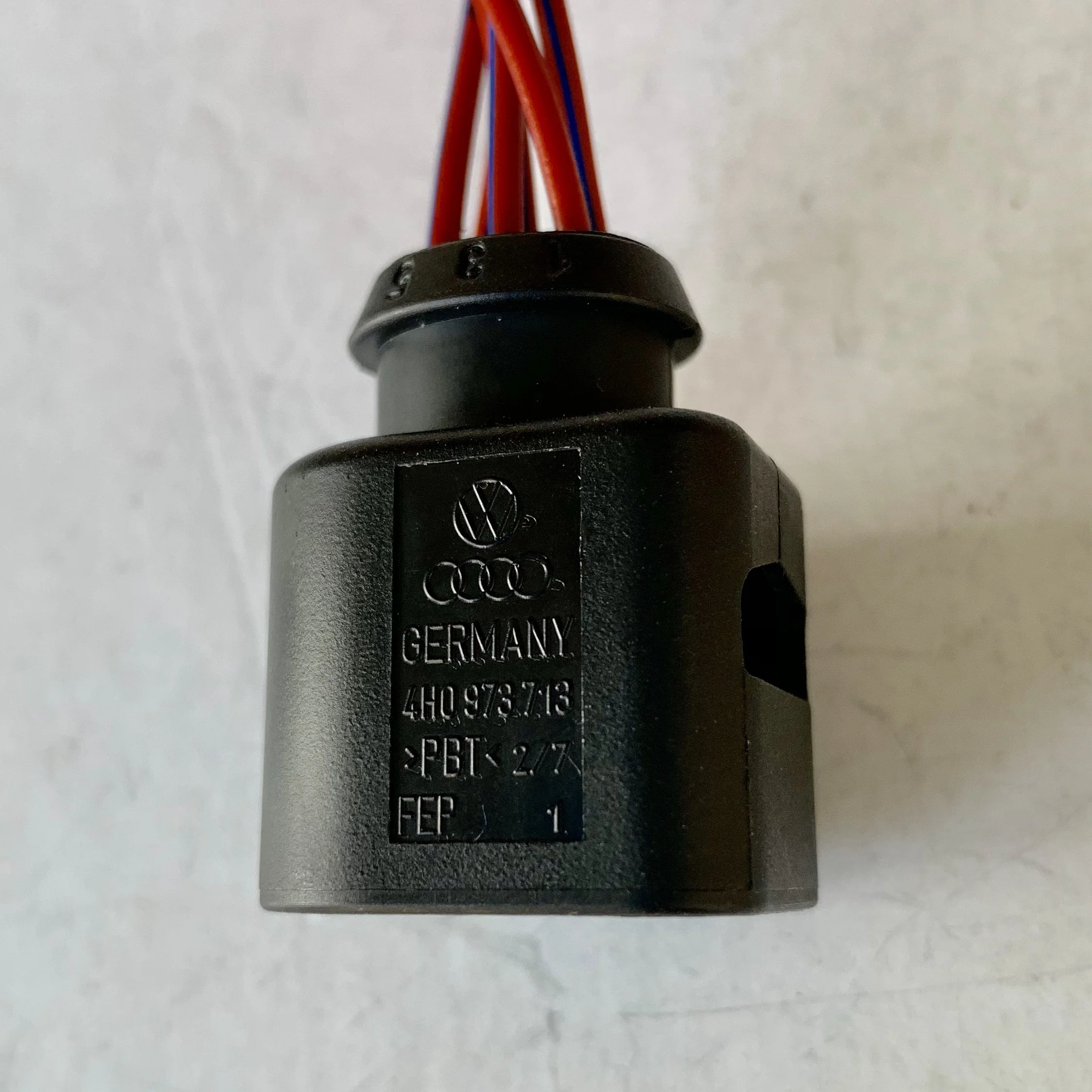 4h0973713 6 Pin Female Connector Available 4h0 973 713 - Buy 4h0973713 ...