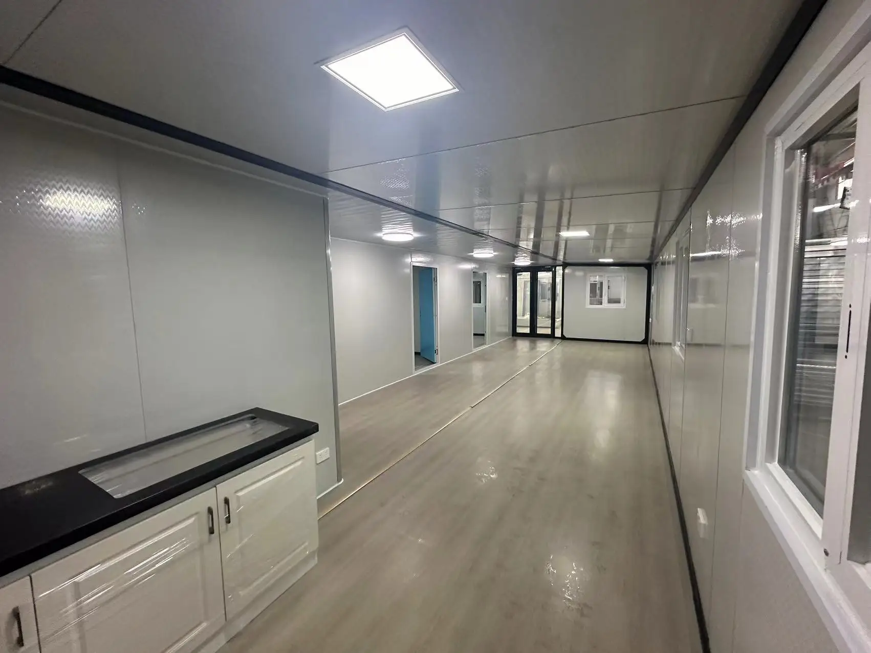 Mobile Expandable Prefab Collapsible Container House Flat Pack Option ...