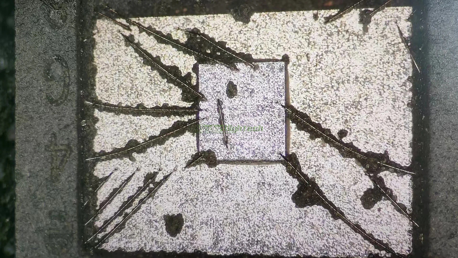 Lézeres lekapszulázó gép