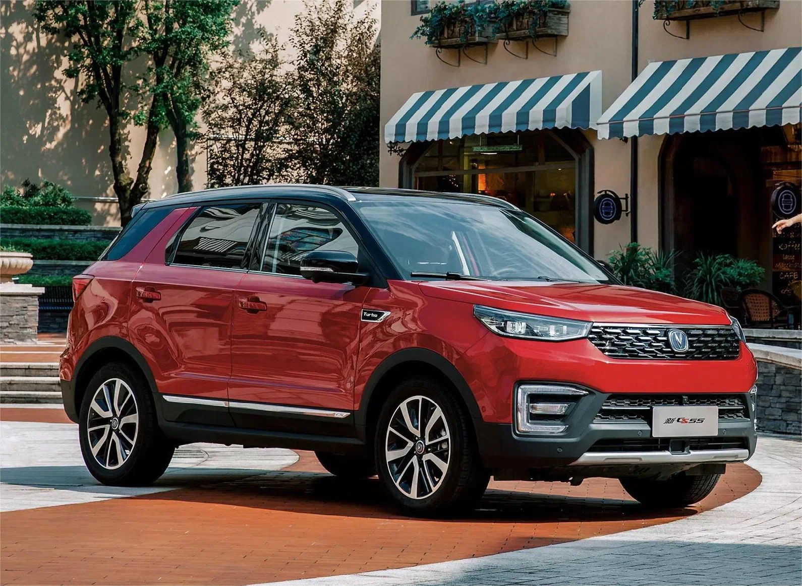 2.0t 4WD Automobile Cars 2024 Changan CS55 Plus Passenger Vehicle