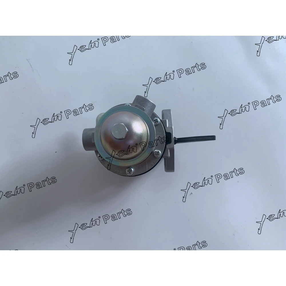 Fuel Pump 15451-52030 15451-52033 for Kubota V4000 Engine 6