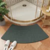 Diatomaceous earth bathroom mat - natural dark green curved