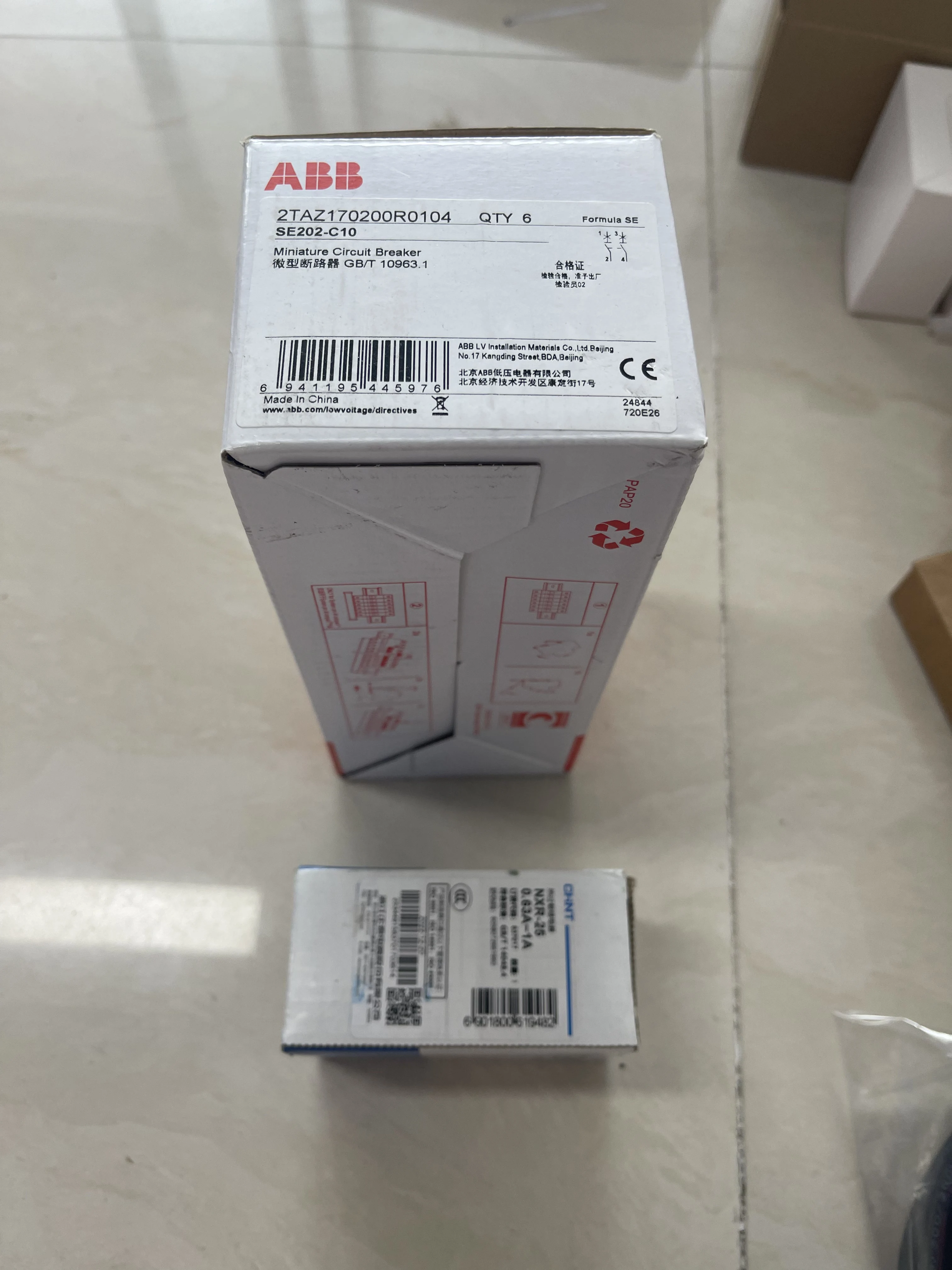 ABBMiniature Circuit BreakerSE202-C10 2TAZ170200R0104 