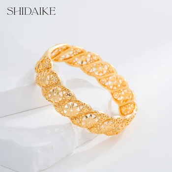Elegant Open Design 18K Gold Plated Zircon Brass Fashion Charm Bracelet Custom Option Available for Ladies Wholesale