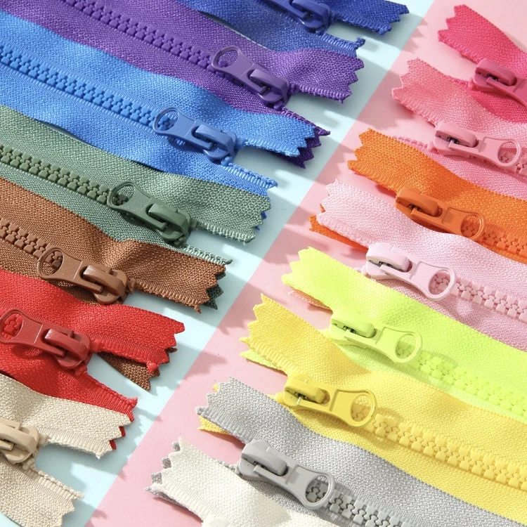 Factory Price Plastic Zipper Garment Plastic Nylon Close End Zipper