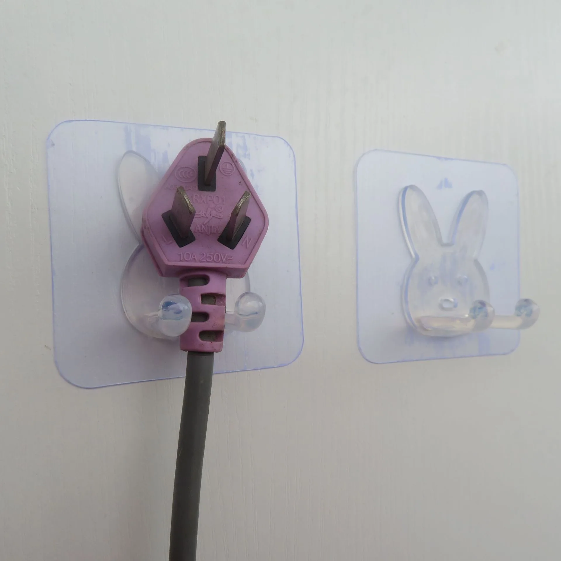 Rabbit Plug Hook Multifunctional Sticky Hook Fixed Traceless Viscose Finishing No Punching Double Hook supplier