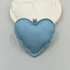 corazón azul cielo