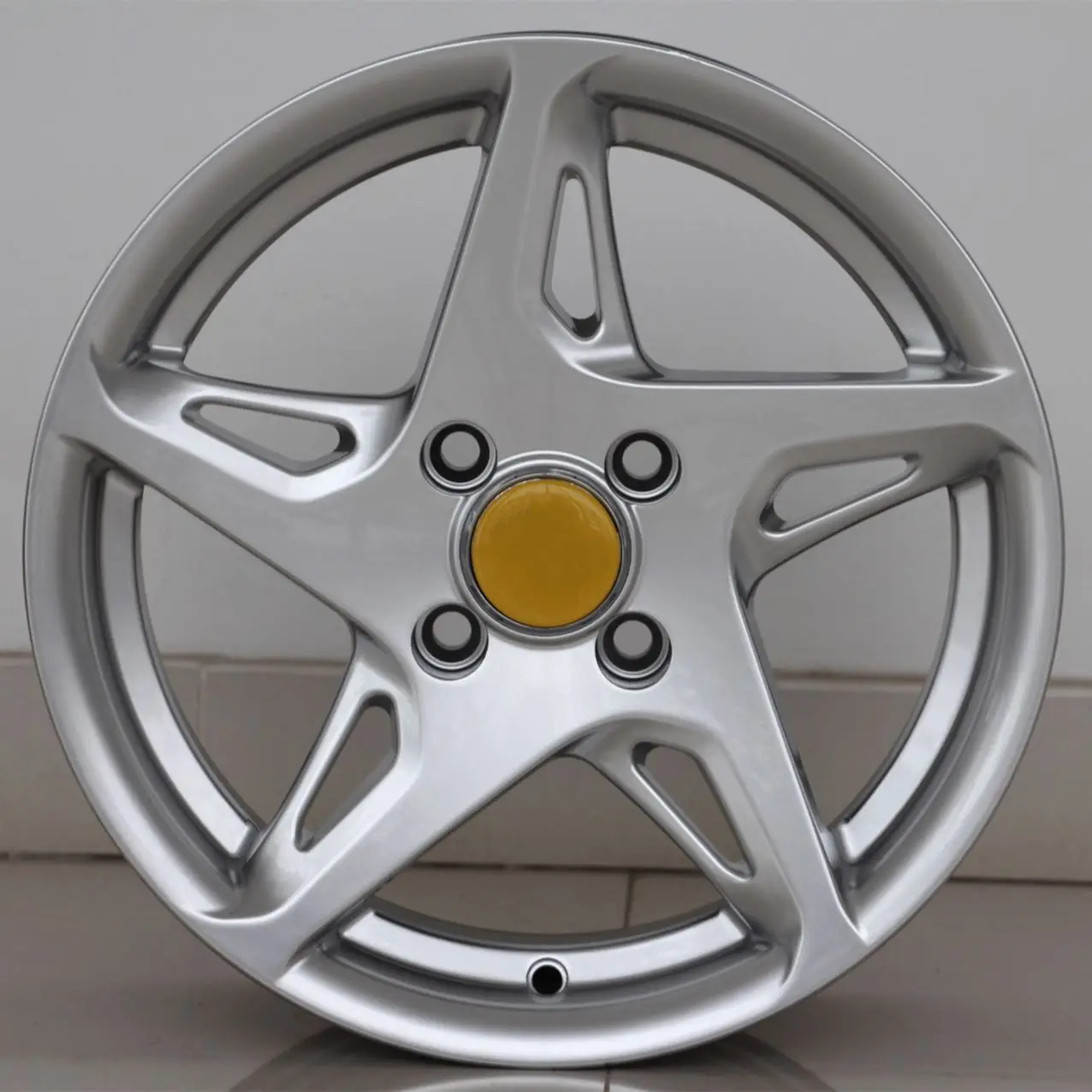 Ferrari 14インチ ホイール Ferrari Classic 14-15 Inch Alloy Wheel Rims - Aluminium 5-Spoke